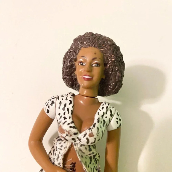 Vintage 1998 Spice Girls Scary Spice Action Figure Mel B Hasbro 6 Inch Toy - Picture 13 of 14